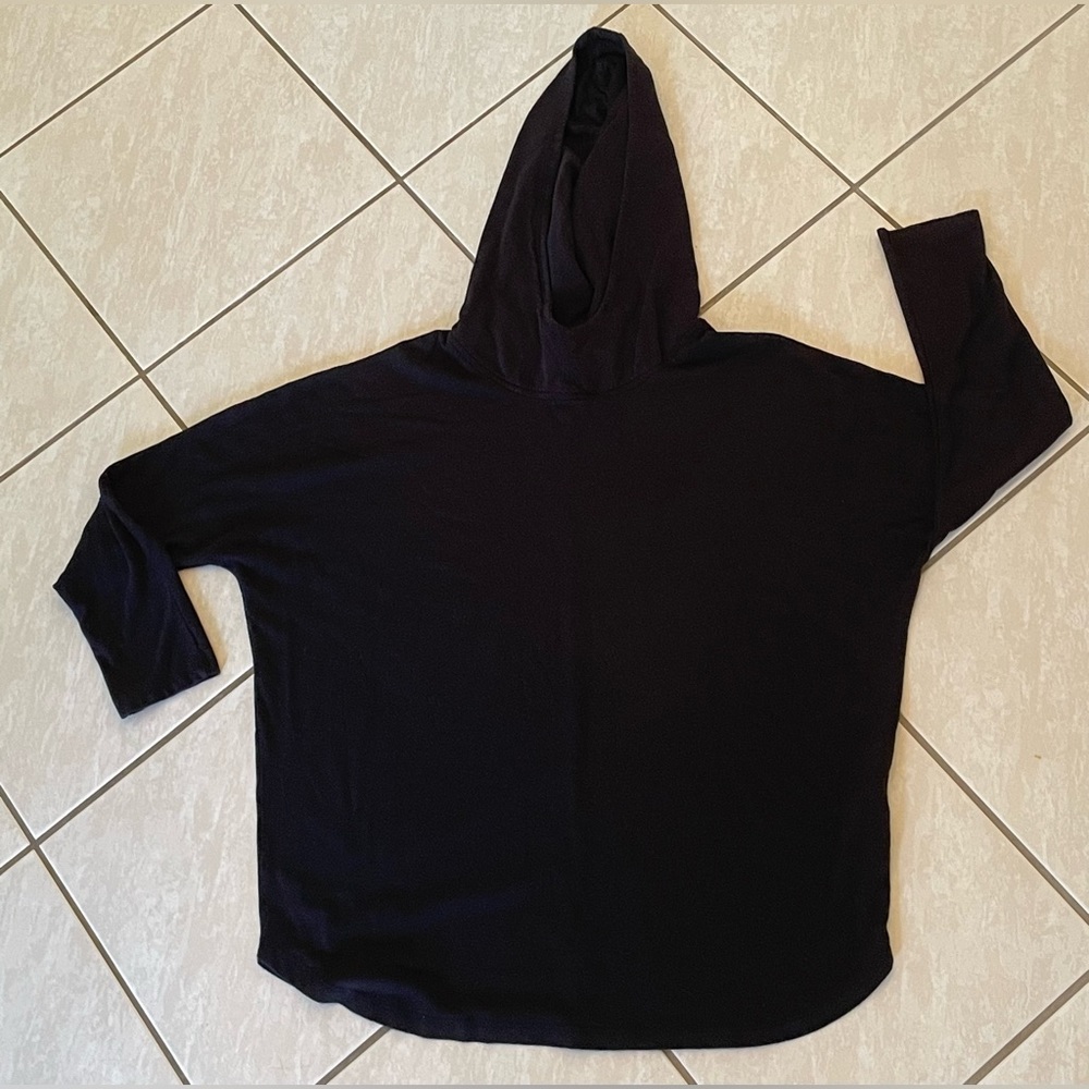 Zara Trafaluc Women’s Black Hoodie Size Medium